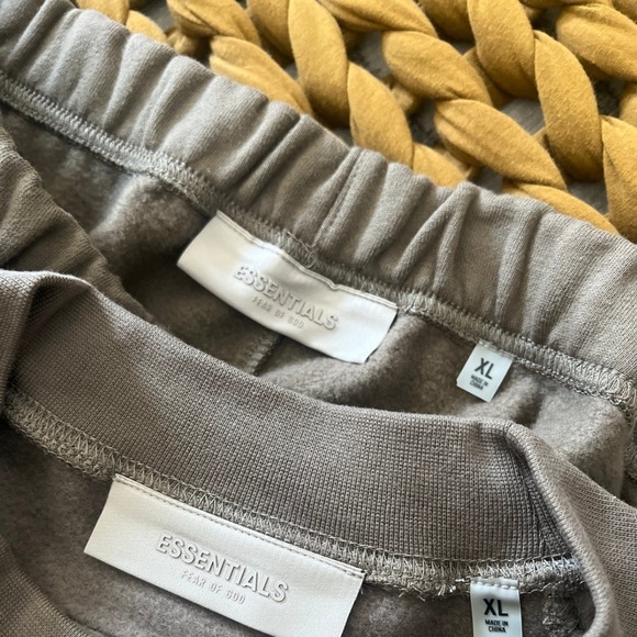 Fear of God Essentials Set - Picture 6 of 7